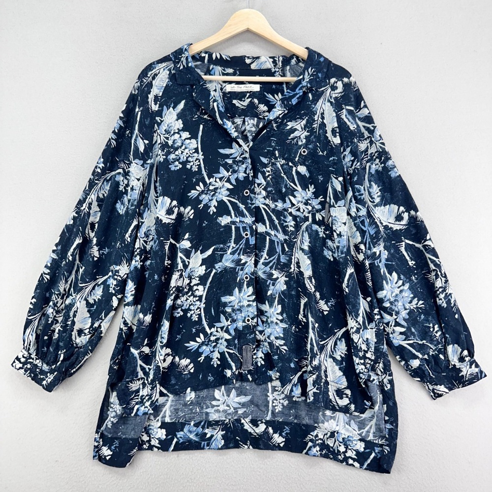 We The‎ Free Hawaiian Shirt Womens M Blue Button Up Oversized Beach Vacation